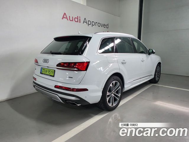 Audi Q7 2026 — photo 2