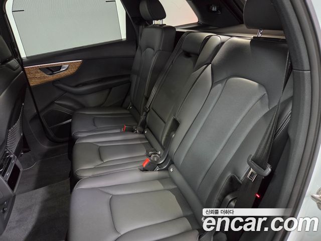 Audi Q7 2026 — photo 11