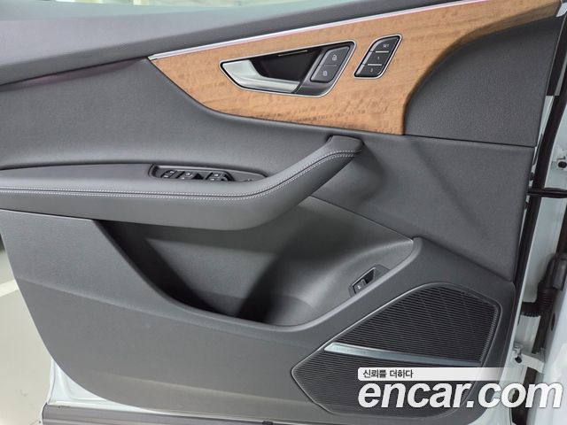 Audi Q7 2026 — photo 16