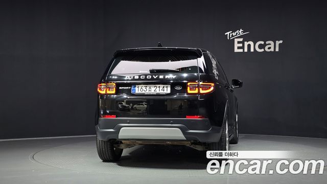 Land Rover Discovery Sport 2021 — photo 4