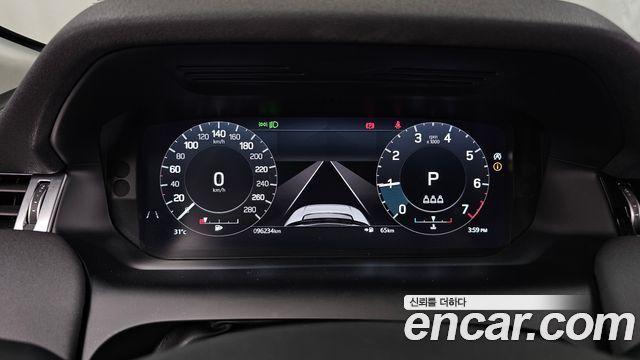Land Rover Discovery Sport 2021 — photo 11