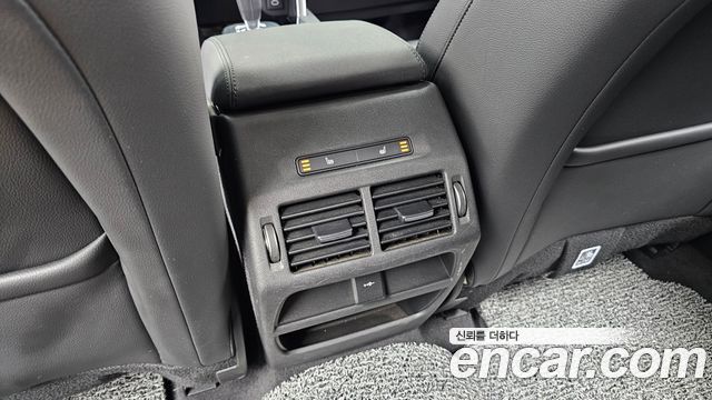 Land Rover Discovery Sport 2021 — photo 31