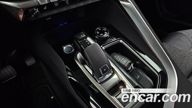 Peugeot 3008 2019 — photo 9