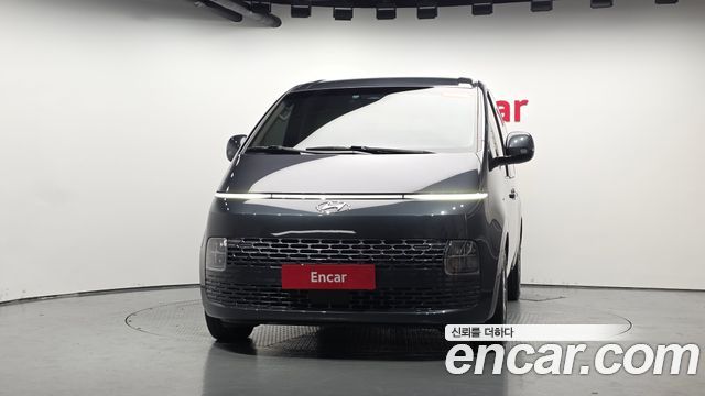 Hyundai Staria 2022 — photo 3