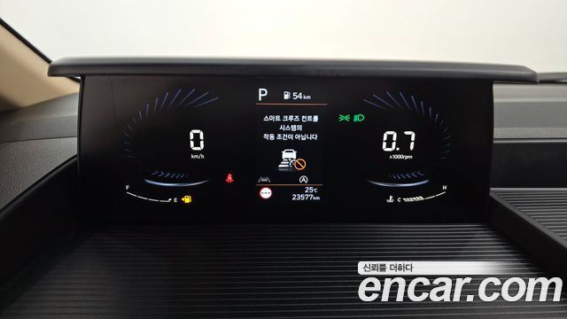 Hyundai Staria 2022 — photo 11
