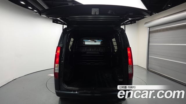 Hyundai Staria 2022 — photo 26
