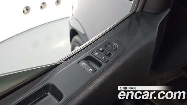 Hyundai Staria 2022 — photo 27