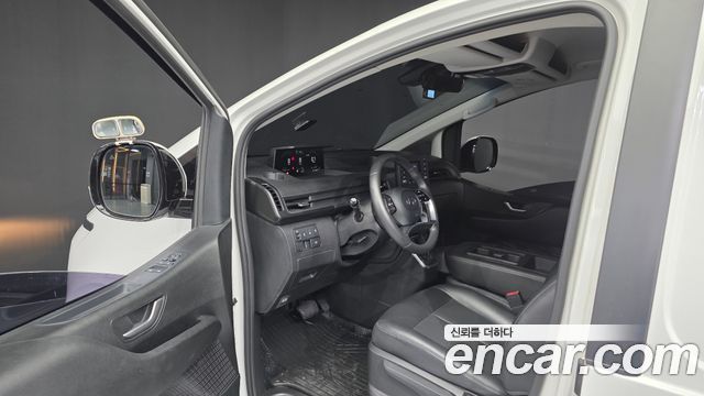 Hyundai Staria 2022 — photo 13