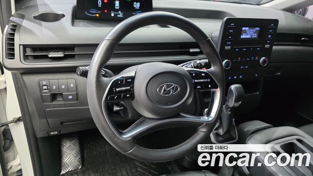 Hyundai Staria 2022 — photo 18