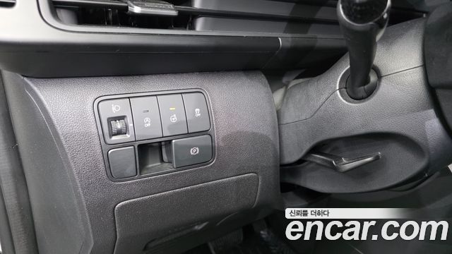 Hyundai Staria 2022 — photo 20
