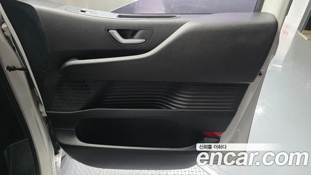 Hyundai Staria 2022 — photo 15