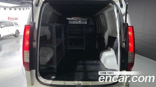 Hyundai Staria 2022 — photo 30