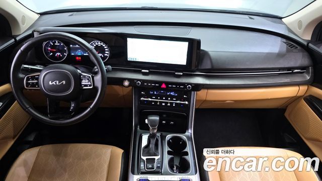 Kia Canival 2023 — photo 7