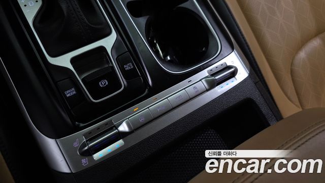 Kia Canival 2023 — photo 20
