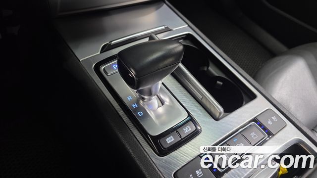 Genesis G80 2019 — photo 9