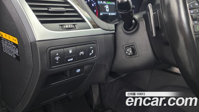 Genesis G80 2019 — photo 15
