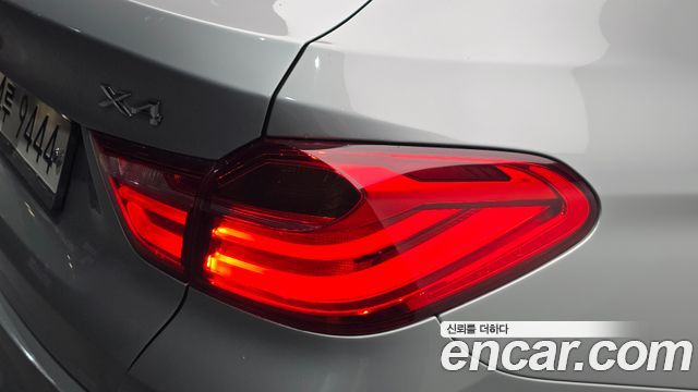 BMW X4 2015 — photo 9