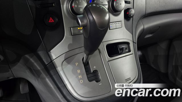 Hyundai Starex 2014 — photo 9
