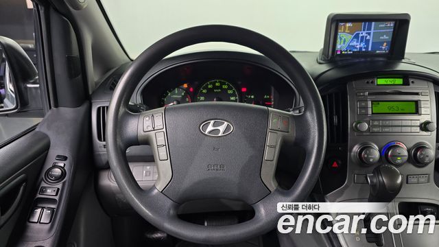 Hyundai Starex 2014 — photo 13