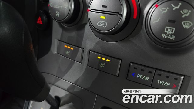 Hyundai Starex 2014 — photo 18