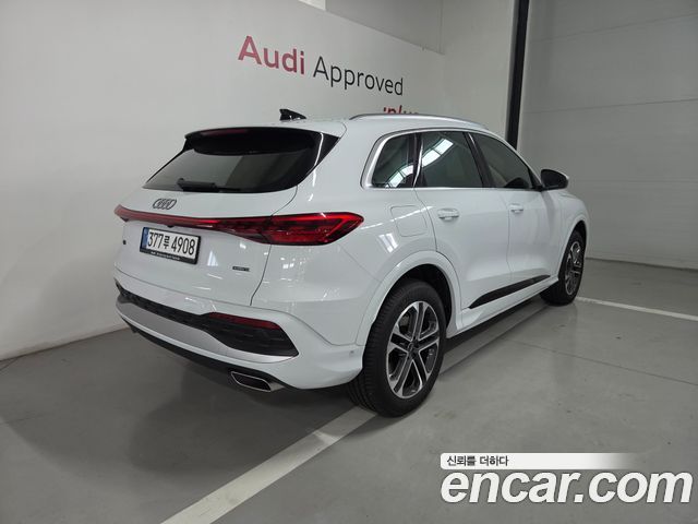 Audi Q5 2025 — photo 2