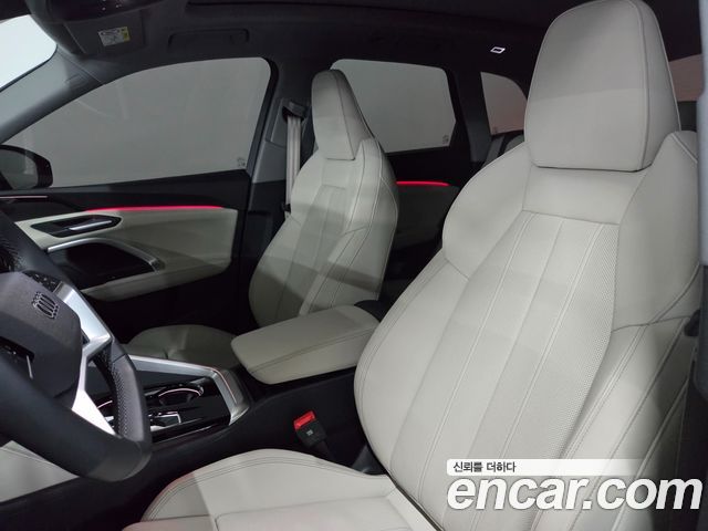Audi Q5 2025 — photo 10