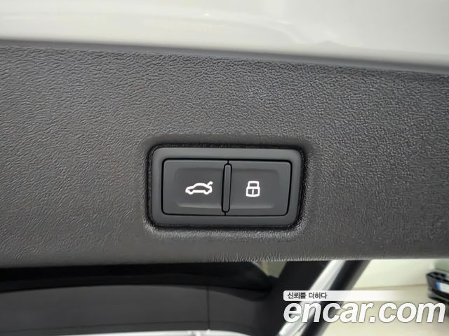Audi Q5 2025 — photo 15