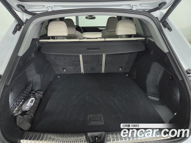 Audi Q5 2025 — photo 17