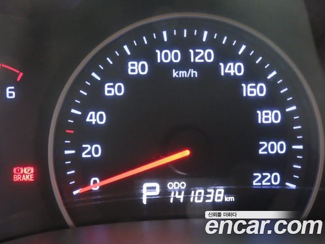 Kia Canival 2012 — photo 8