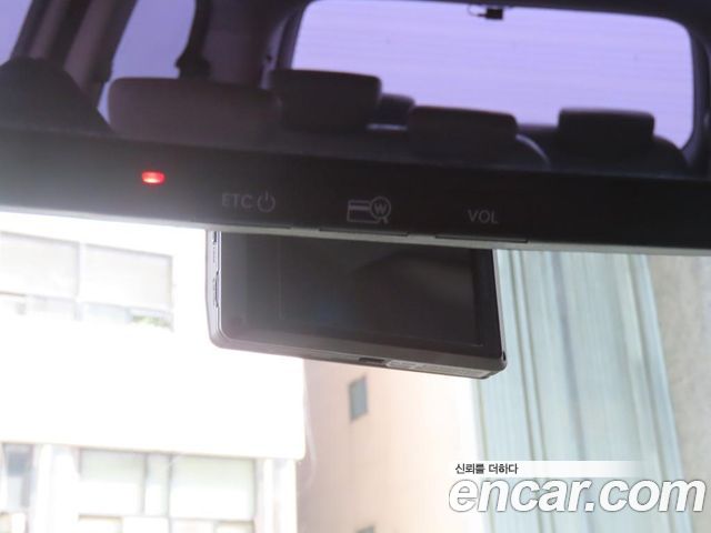 Kia Canival 2012 — photo 13