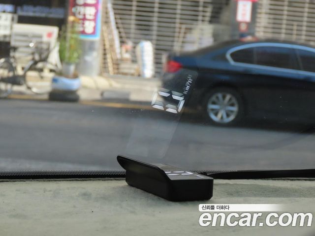 Kia Canival 2012 — photo 16