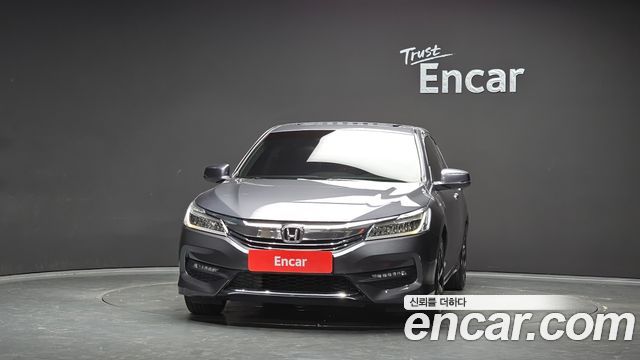 Honda Accord 2017 — photo 3