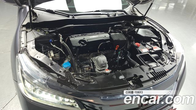 Honda Accord 2017 — photo 6