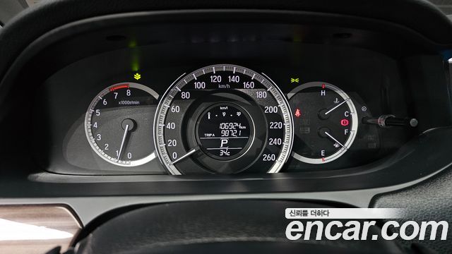 Honda Accord 2017 — photo 8