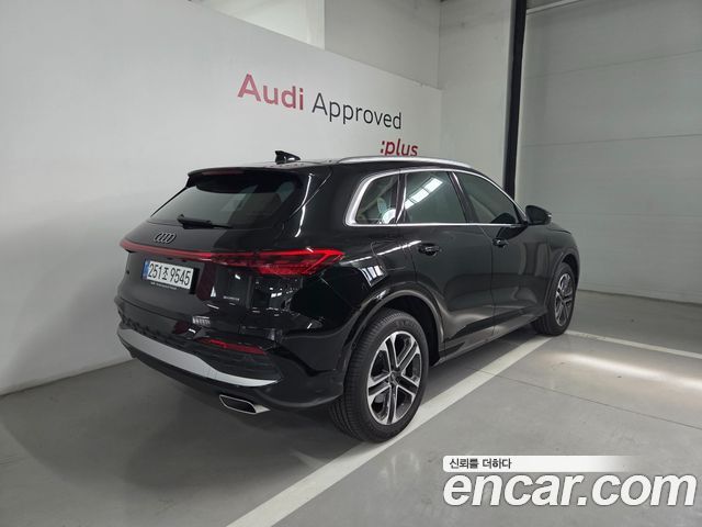 Audi Q5 2025 — photo 2