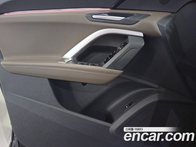 Audi Q5 2025 — photo 9