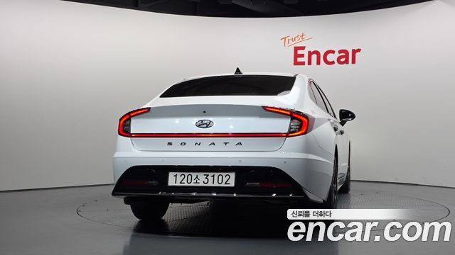 Hyundai Sonata 2022 — photo 4