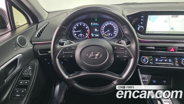 Hyundai Sonata 2022 — photo 13