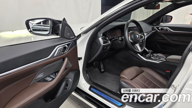BMW 4-Series 2022 — photo 13