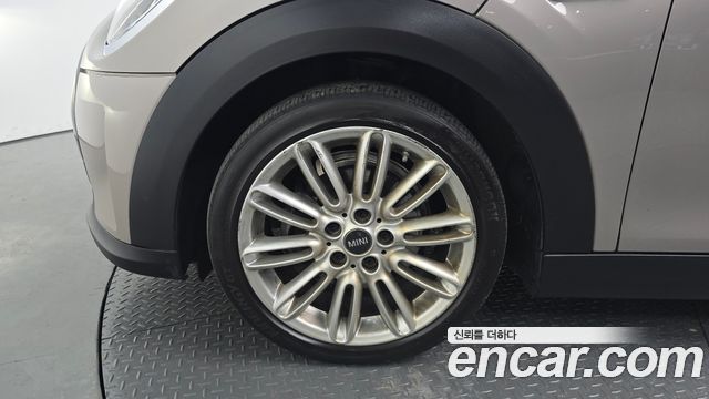 Mini Cooper 2022 — photo 5