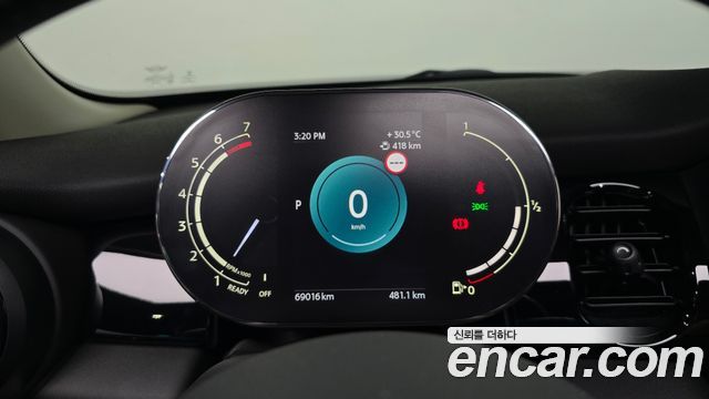 Mini Cooper 2022 — photo 11