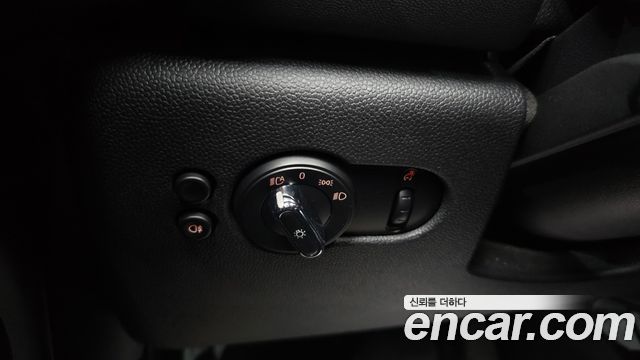 Mini Cooper 2022 — photo 23