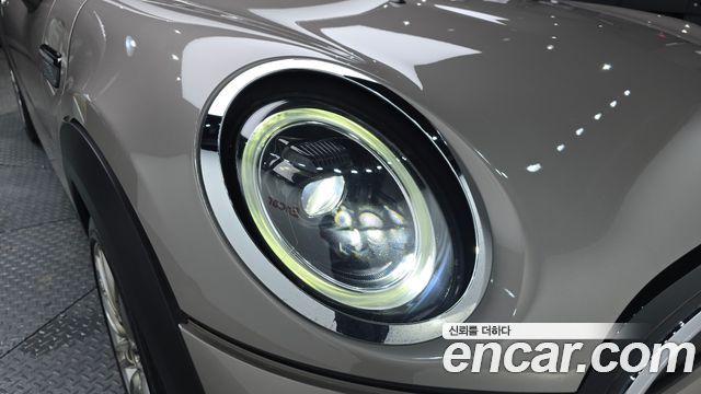 Mini Cooper 2022 — photo 8