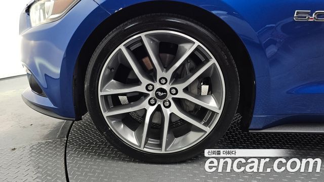 Ford Mustang 2017 — photo 5