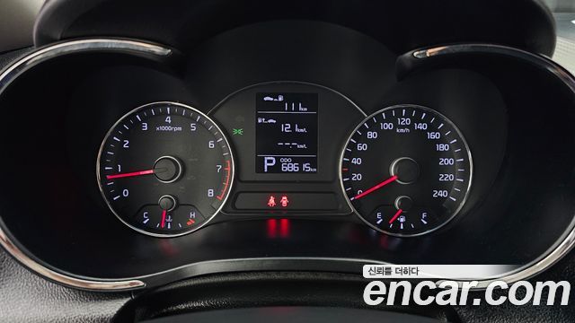 Kia K3 2013 — photo 11