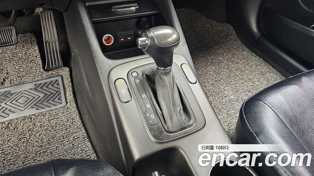 Kia K3 2013 — photo 12