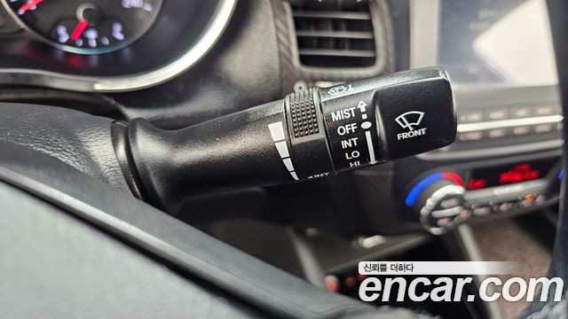 Kia K3 2013 — photo 25