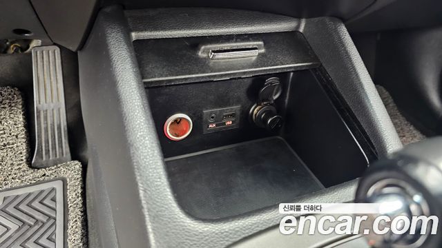 Kia K3 2013 — photo 28