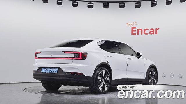 Polestar Polestar 2 2023 — photo 2