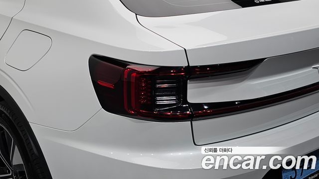 Polestar Polestar 2 2023 — photo 9